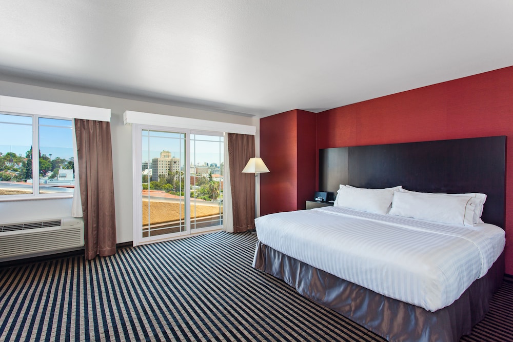 Holiday Inn Express Hotel & Suites Hollywood Walk of Fame by IHG - photo 14