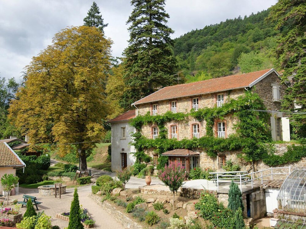 La Gentilhommiere — hotel in Satillieu