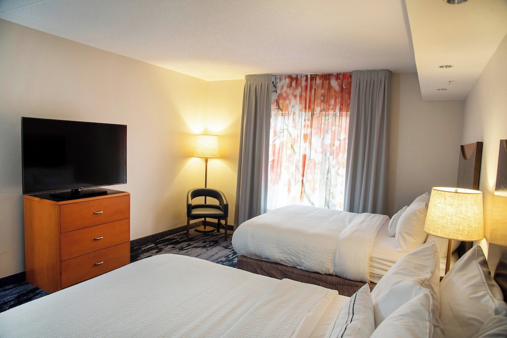Fairfield Inn & Suites by Marriott Lewisburg - photo 5
