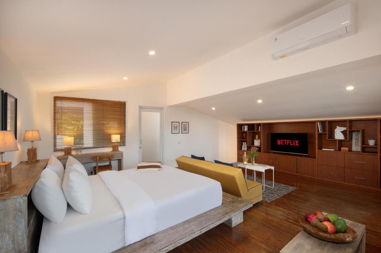 Huge Villa 7 BEDR Pool Villa Near Beach & Clubs — 4-Star Luxury Hotel in Canggu, Indonesia