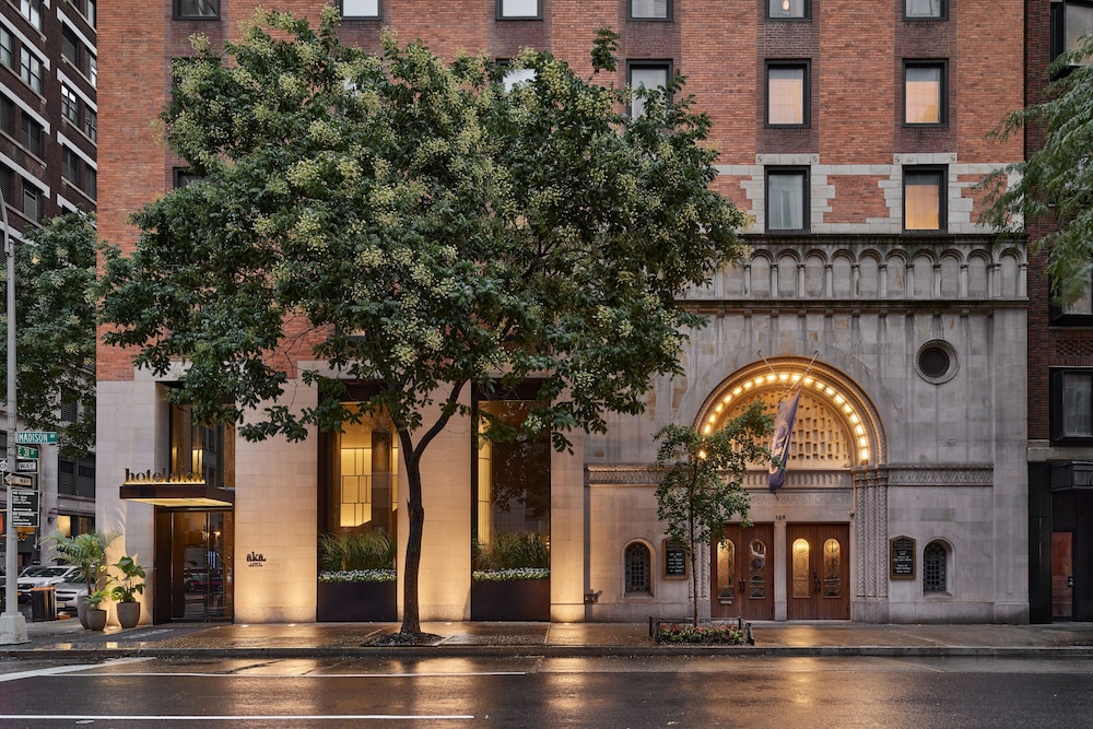 Hotel Aka Nomad - featured photo