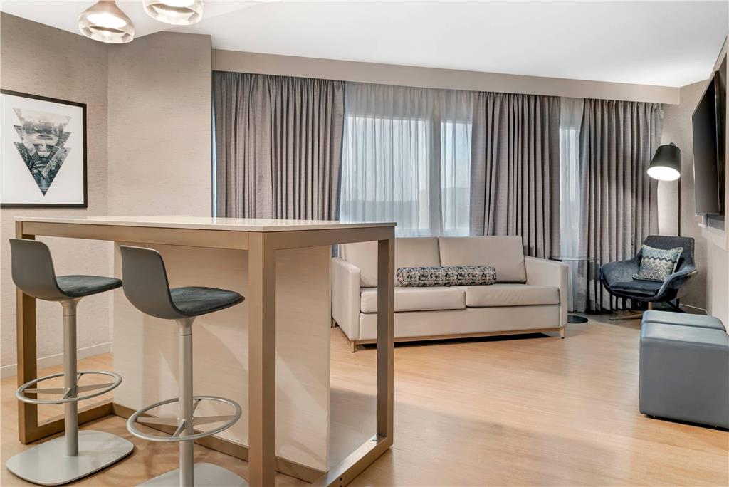 Radisson Plaza Hotel at Kalamazoo Center - photo 119