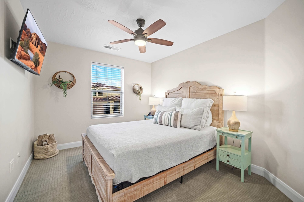 Coral River Room for the Entire Family - photo 6