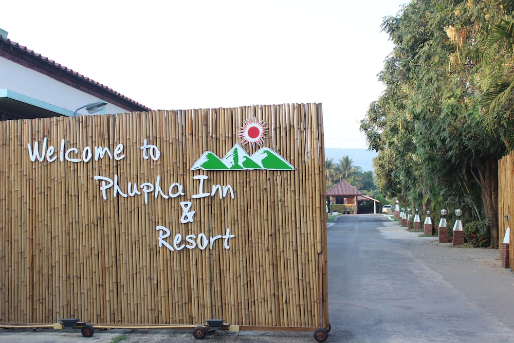 Phupha Inn Resort - carbon neutral hotel in Wang Thong