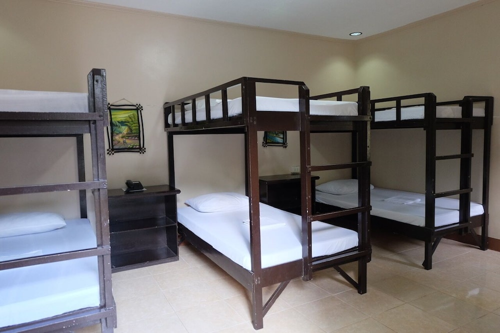 Casa Virginia Resort — San Narciso — photo 4