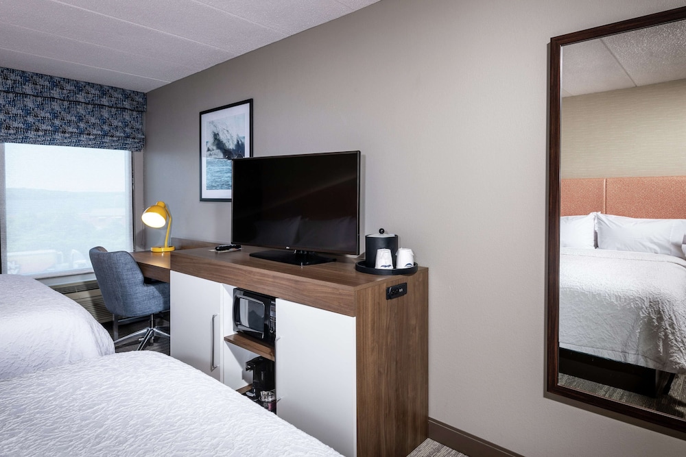 Hampton Inn Fall River Westport - photo 8