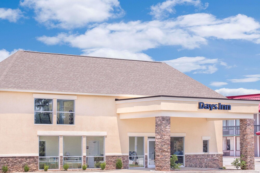 Days Inn By Wyndham Perry Near Fairgrounds — Perry
