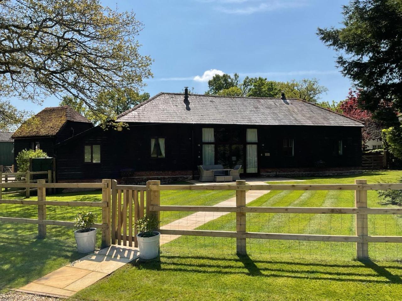 The Barn at Whitehouse Farm nr Salisbury & New Forest — 4-Star Luxury Hotel in Salisbury, United Kingdom