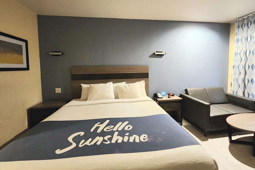 Days Inn by Wyndham Freeport - photo 11