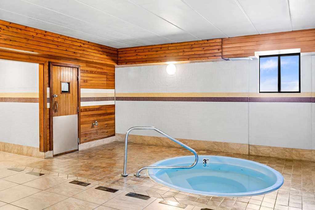 Econo Lodge Billings - photo 38
