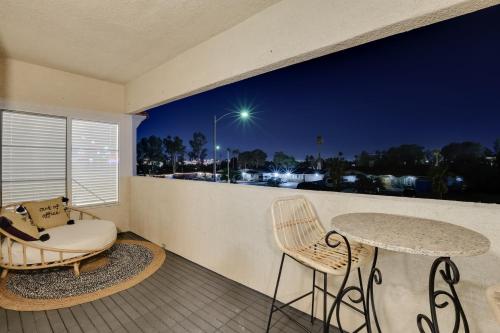 6 Mi to Vegas Strip City View Gem with Pool Access