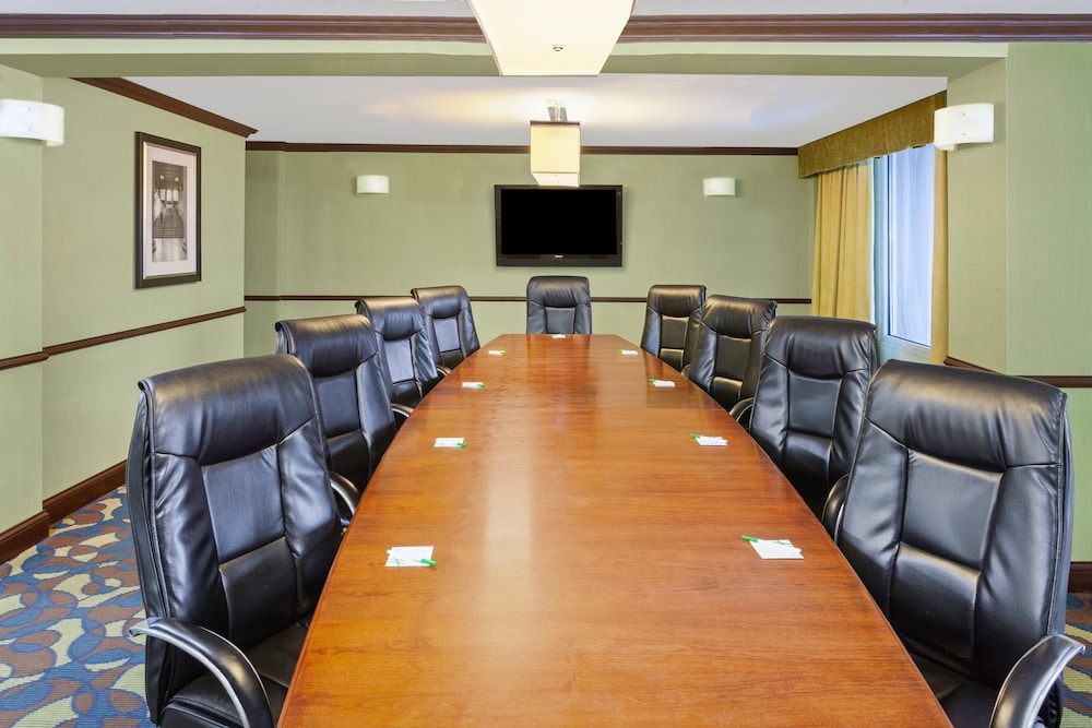 Holiday Inn Chicago Oakbrook by IHG - photo 57