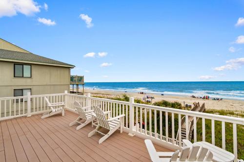 Fins Up - carbon neutral hotel in Myrtle Beach