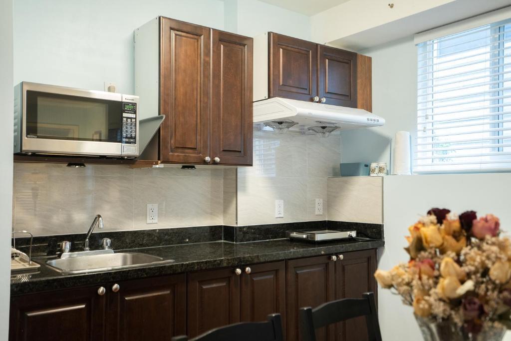 Lovely 1BR Secondary suite with Separate entrance — New Westminster — photo 3