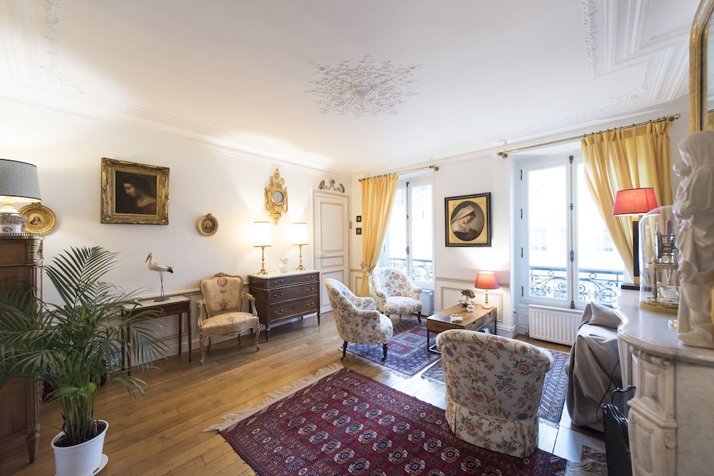 Classic Saint Lambert — 5-Star Luxury Hotel in Paris, France