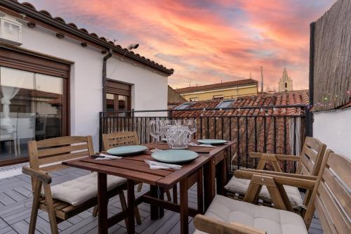 Housingleon Atico Gaudi in Leon, Spain