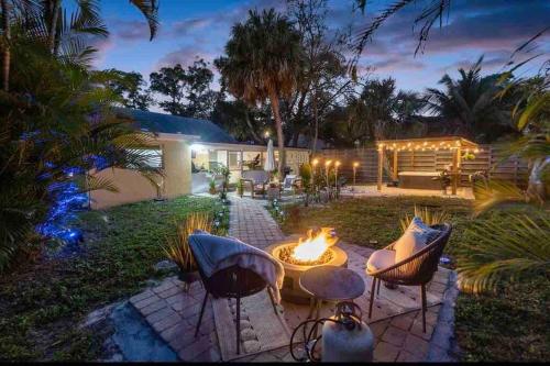 Coastal Oasis Of Lantana — 4-Star Luxury Hotel in Lantana, United States