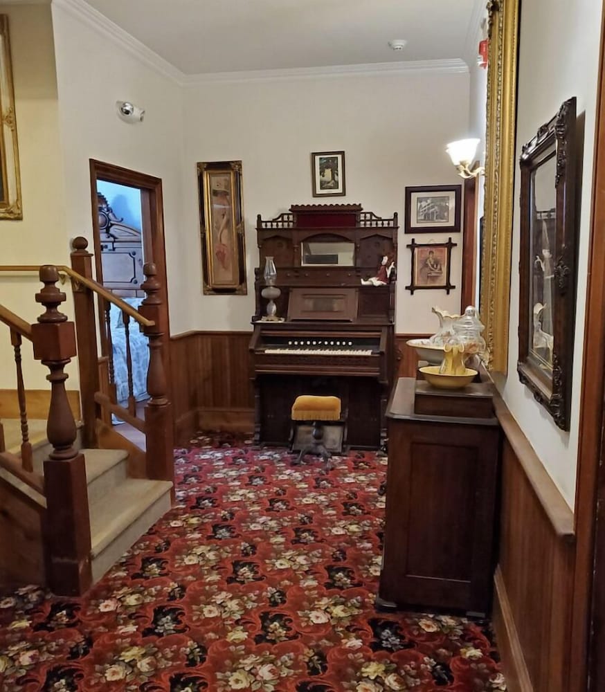 The Dutch Flat Hotel - photo 113