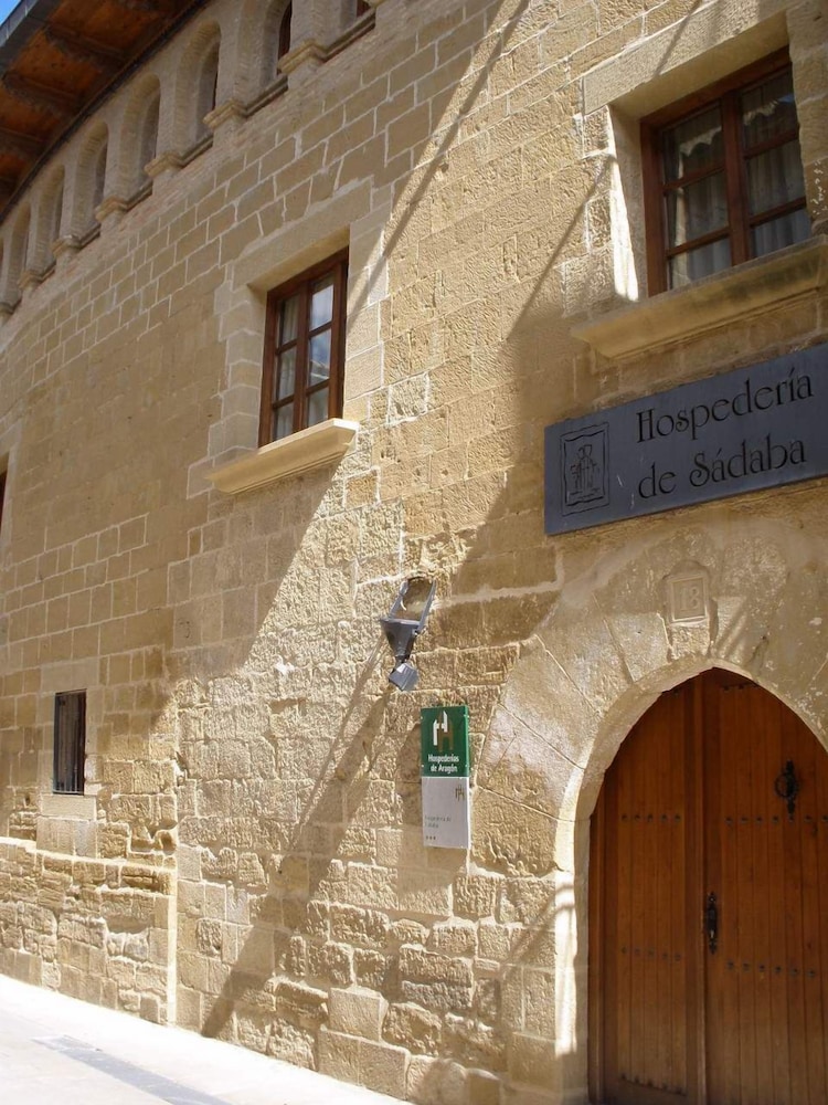 Hospedería de Sádaba - last minute hotel in Sadaba
