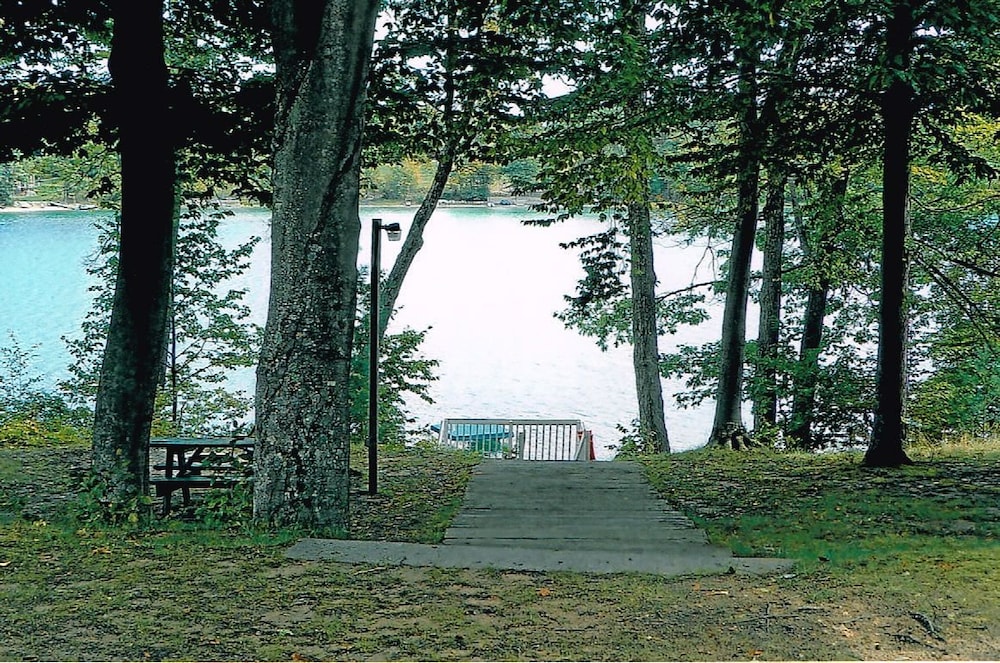 Dixon Lake Resort - photo 32