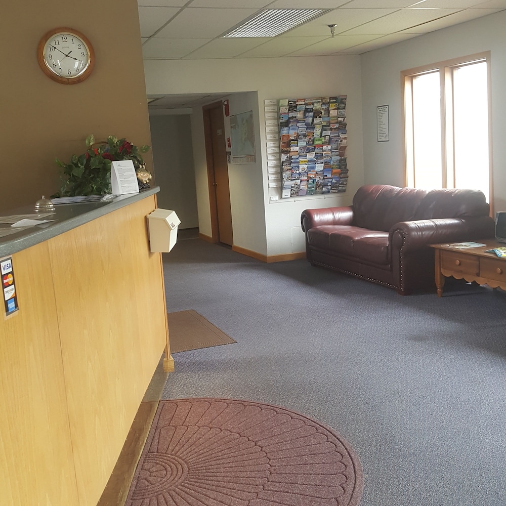 Keystone Hotel - photo 2