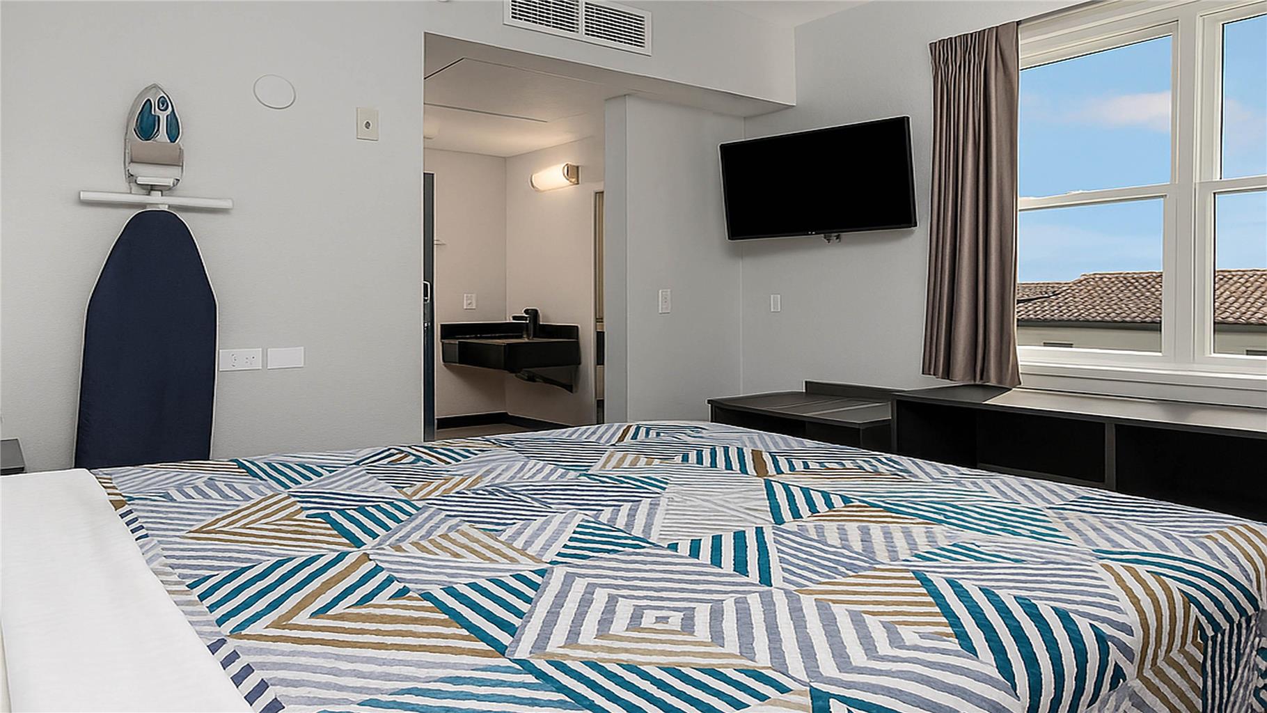 Motel 6 San Diego CA Downtown - photo 18