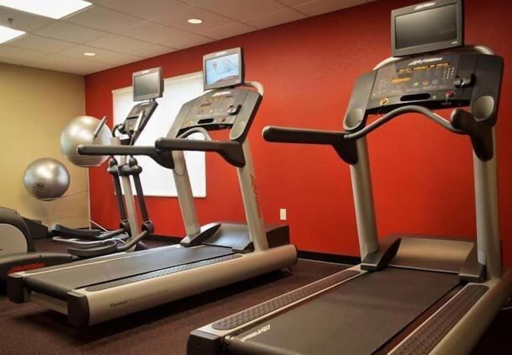 TownePlace Suites by Marriott Vincennes - photo 24