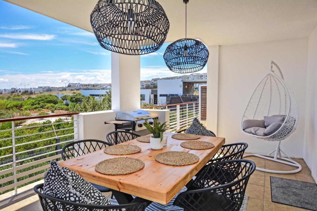 Designer Beachfront Apartment in Big Bay with swimming pool 2 bedroom 1 Azure