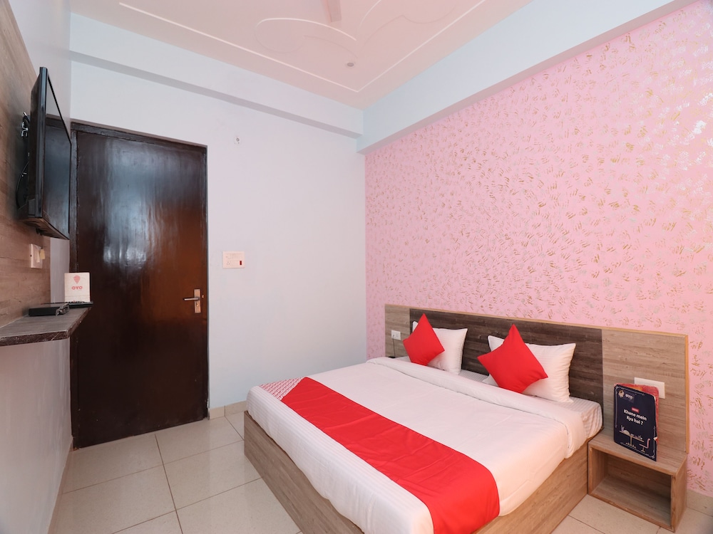 Oyo 22014 Prem Resort - last minute hotel in Mathura
