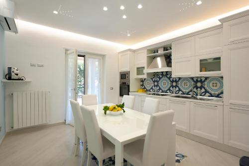 Manilù Maison — 4-Star Luxury Hotel in Sorrento, Italy