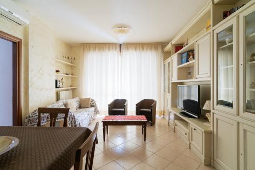 GuestHost Bright Apartment X4 M1 Sesto Marelli — 4-Star Luxury Hotel in Sesto San Giovanni, Italy