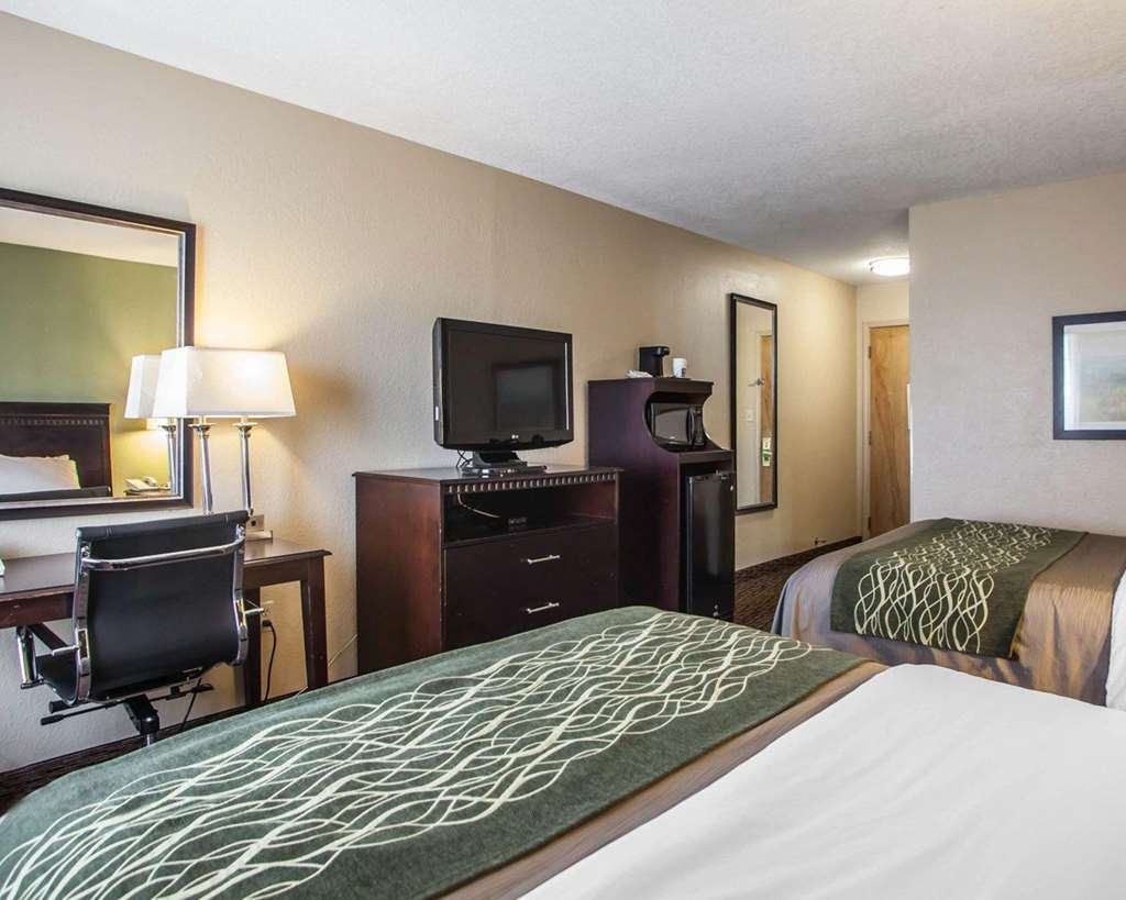 Quality Inn Belton Kansas City South - photo 6