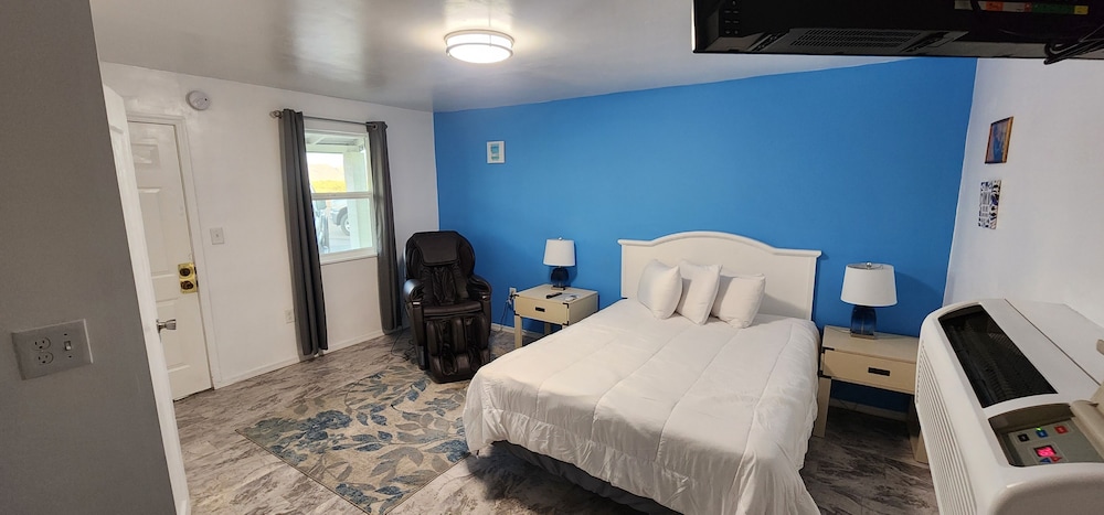 Rose's Motel - photo 24