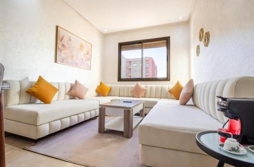 Marrakech Haven Appartement Familial Wifi HD IPTV Netflix — 4-Star Luxury Hotel in Marrakesh, Morocco