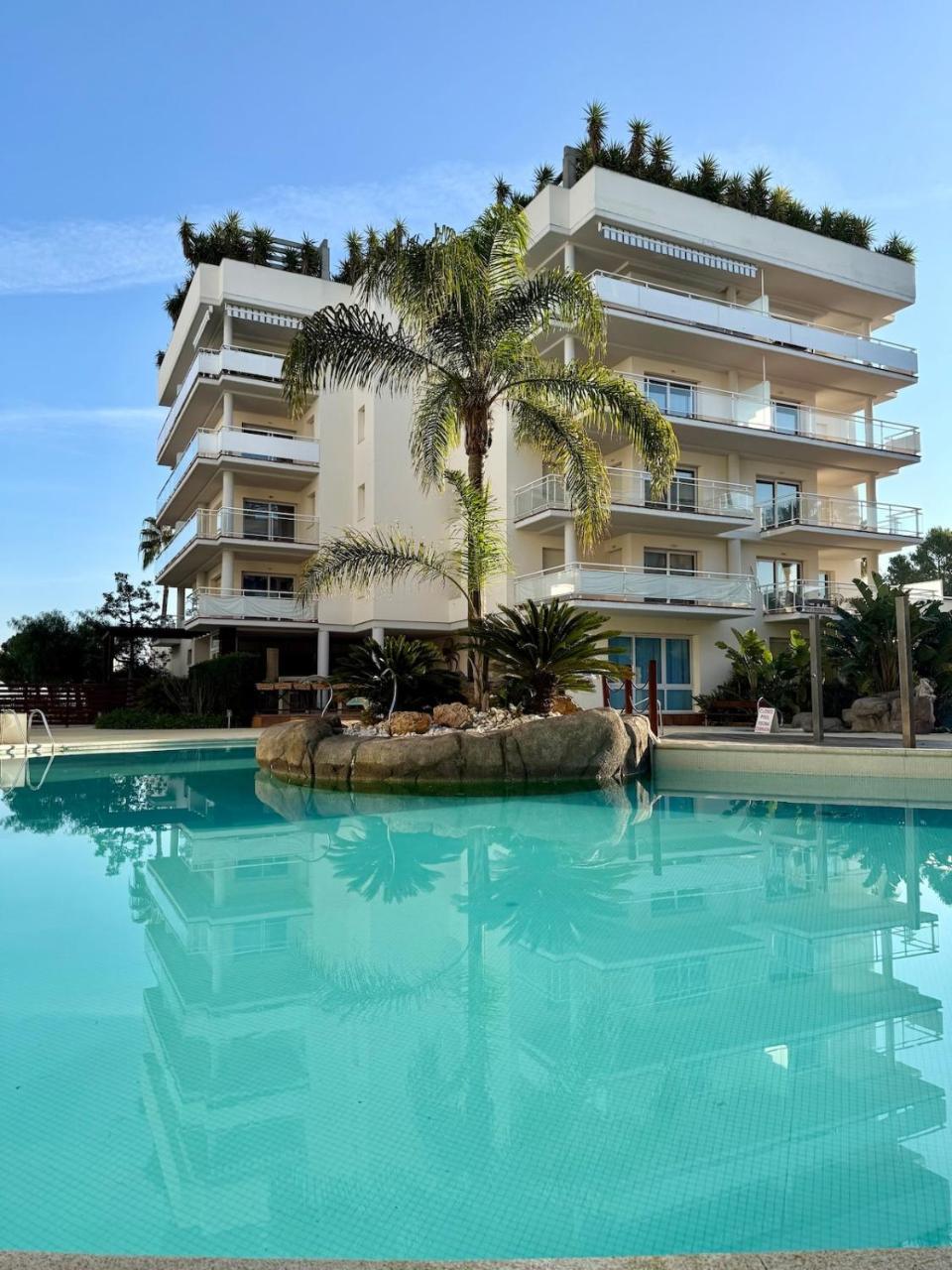 V030 Port Canigo in Roses, Spain