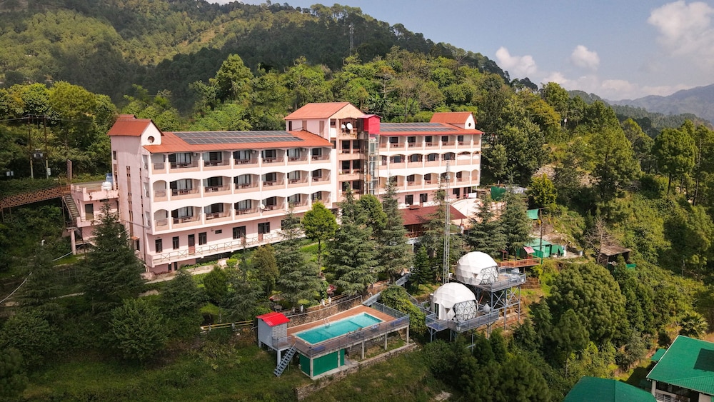 ECKO Kasang Regency Hill Resort in Lansdowne, India