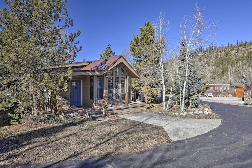 Resort Perks & Mtn Views: Breckenridge Cabin - photo 2