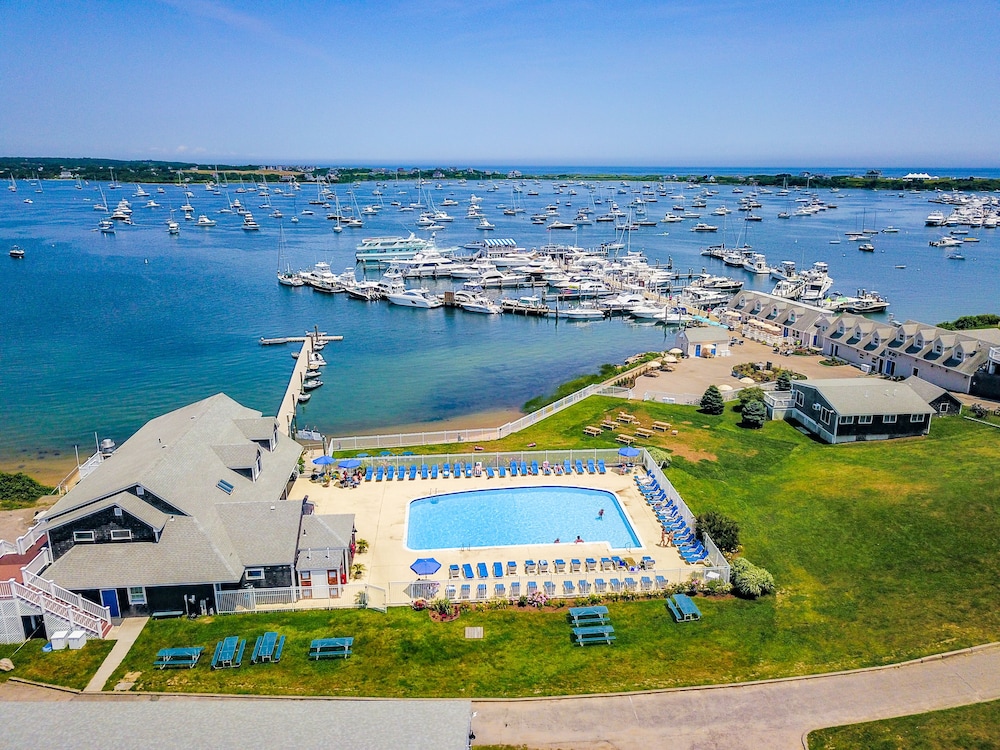 Champlin’s Marina & Resort in New Shoreham, United States