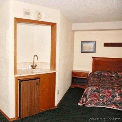 Lehrs Motel Augusta - photo 19