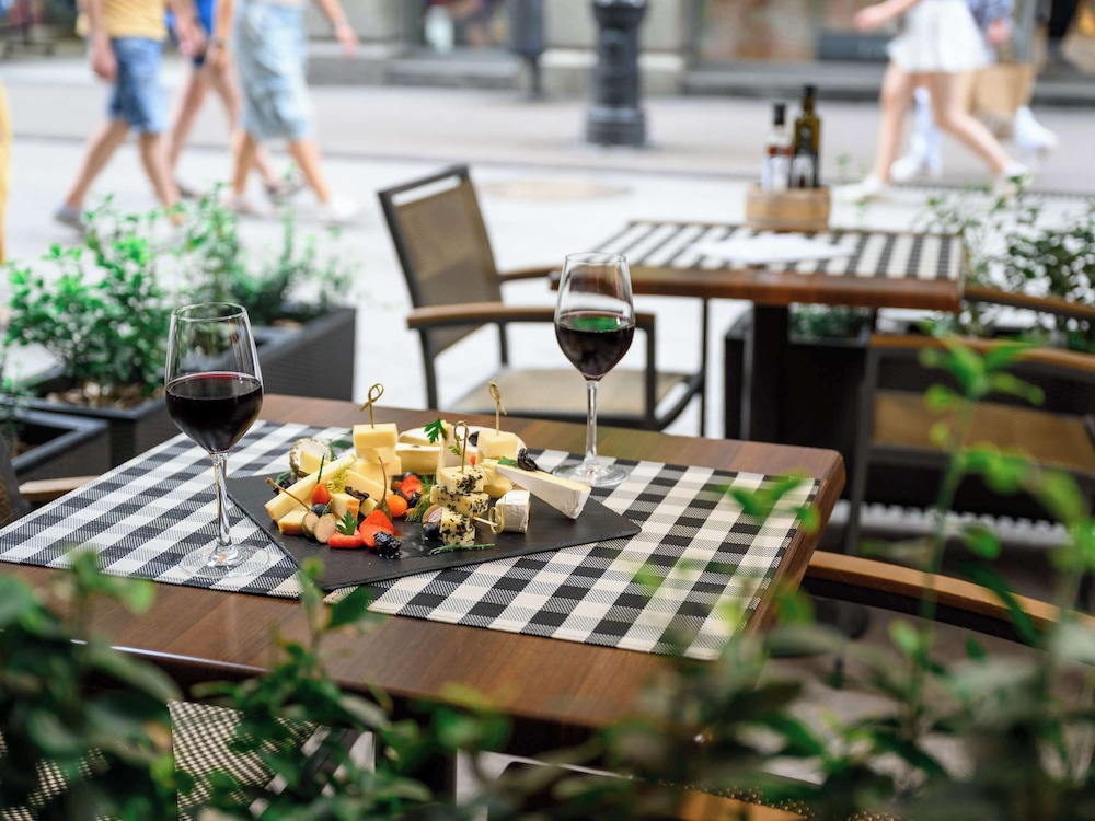 מזון ומשקאות