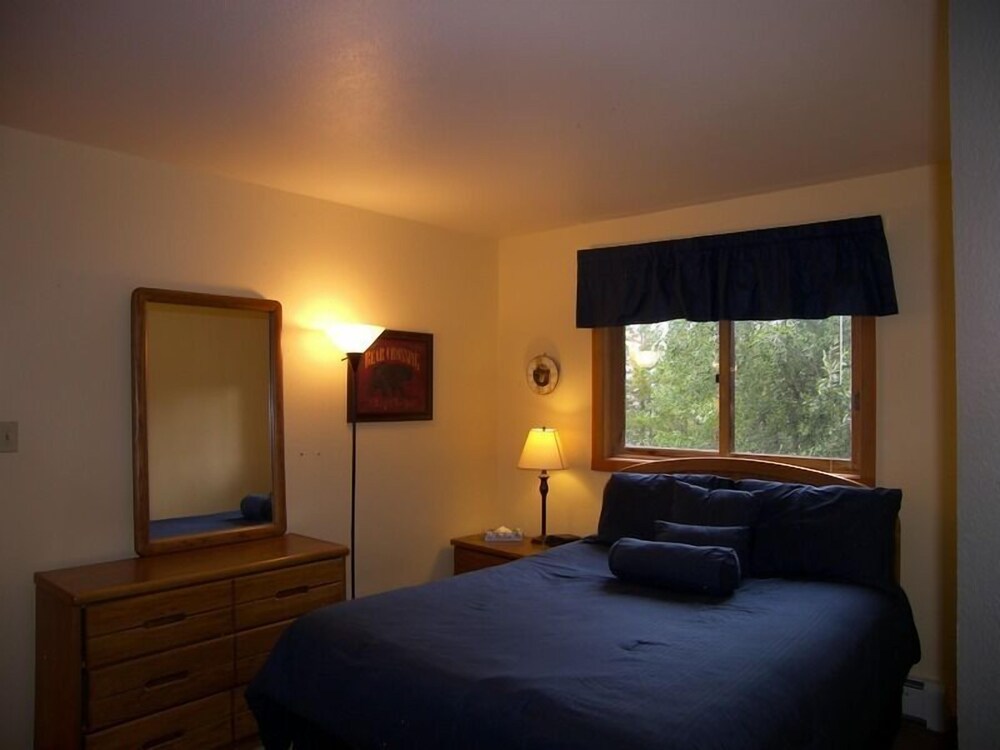 Snowscape 2 Bed 2 Bath - photo 7