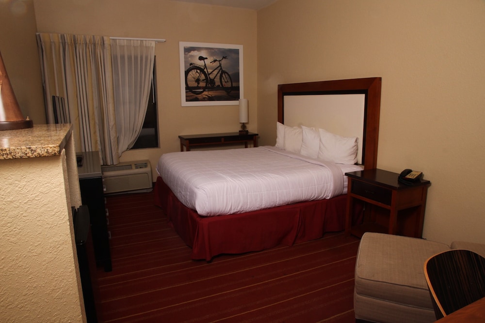 Days Inn North Mobile - photo 12
