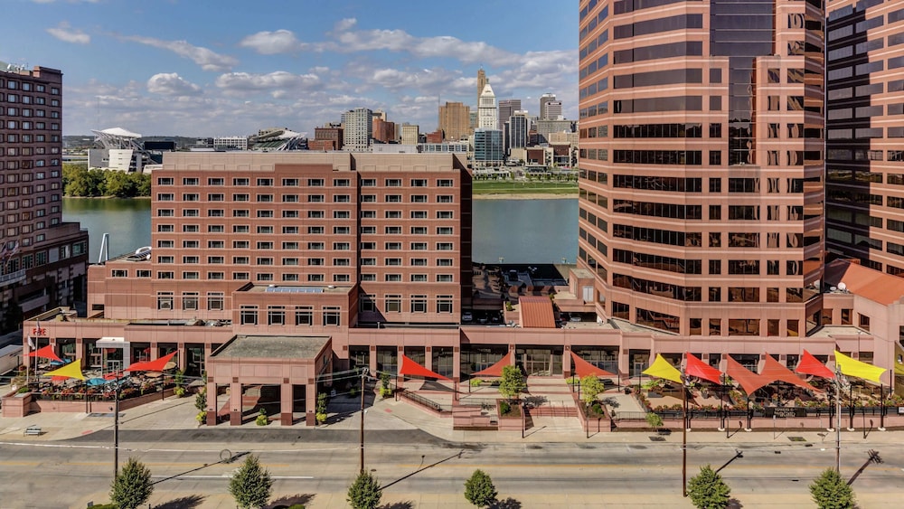 Embassy Suites by Hilton Cincinnati RiverCenter - photo 58