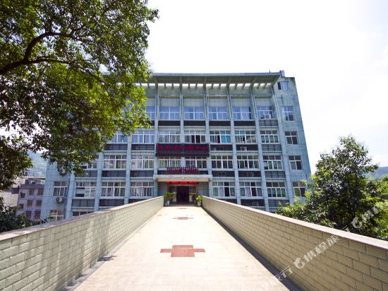 Zhengda Business Hotel — hotel in Xiongshan