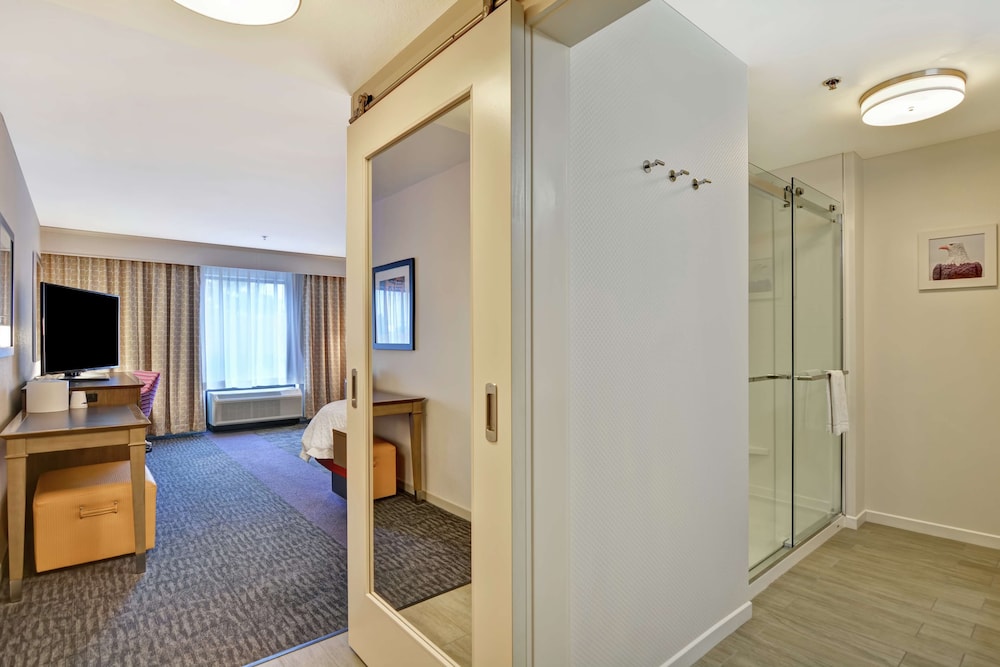Hampton Inn & Suites Ashland - photo 24