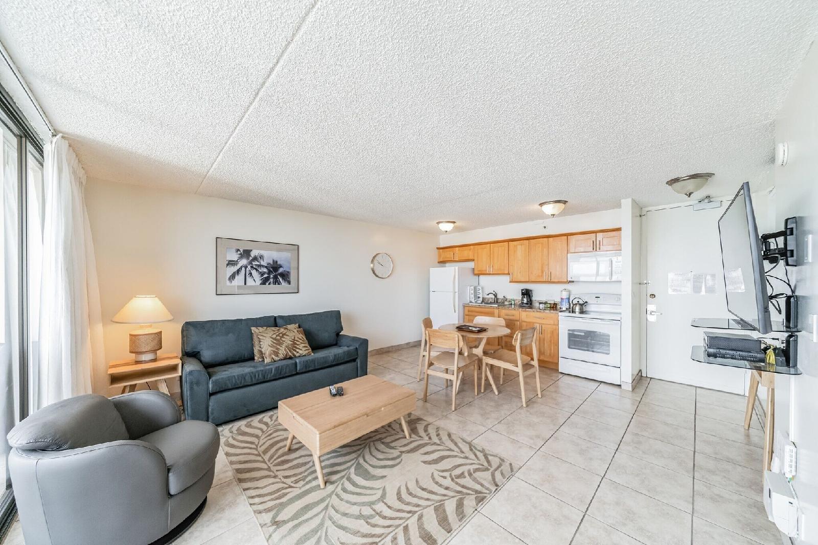 Waikiki Banyan Condo With Panoramic 37th Floor Ocean Views by Koko Resort Vacation Rentals - photo 20