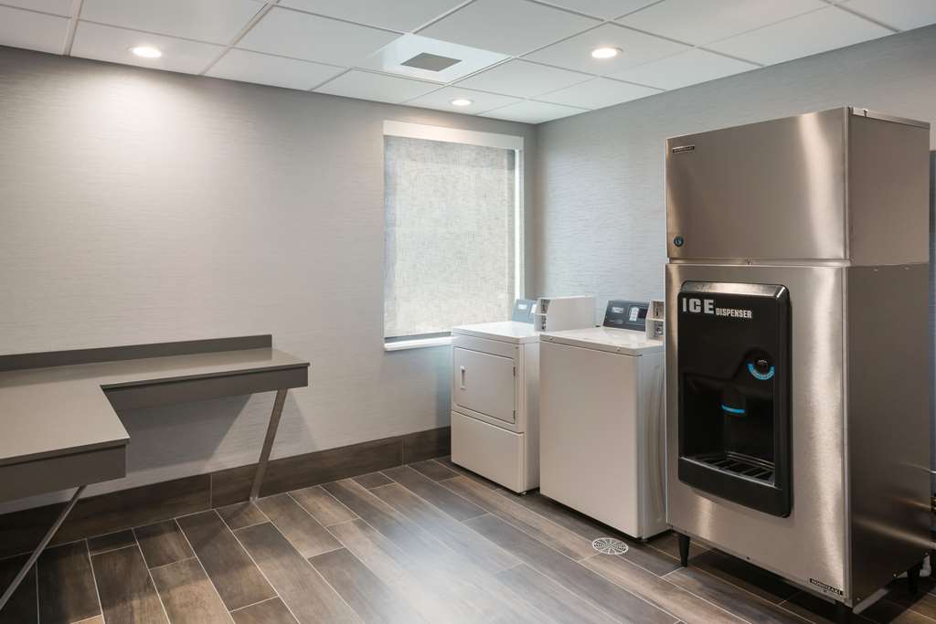 Comfort Suites Kennewick At Southri - photo 71