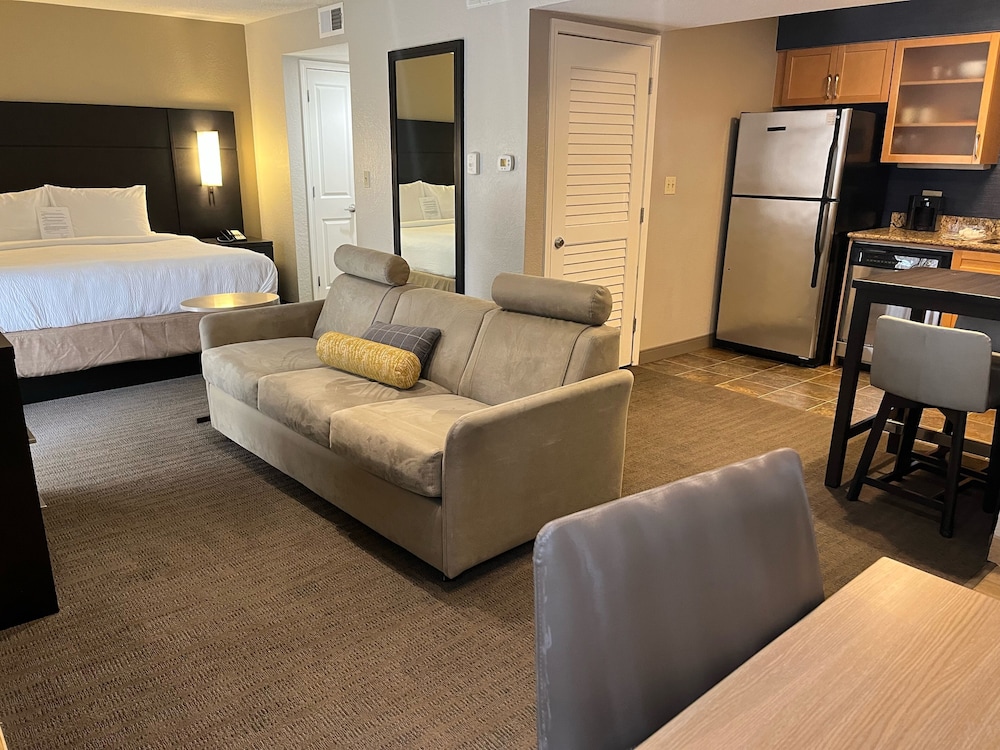 Residence Inn by Marriott Boston North Shore Danvers - photo 4