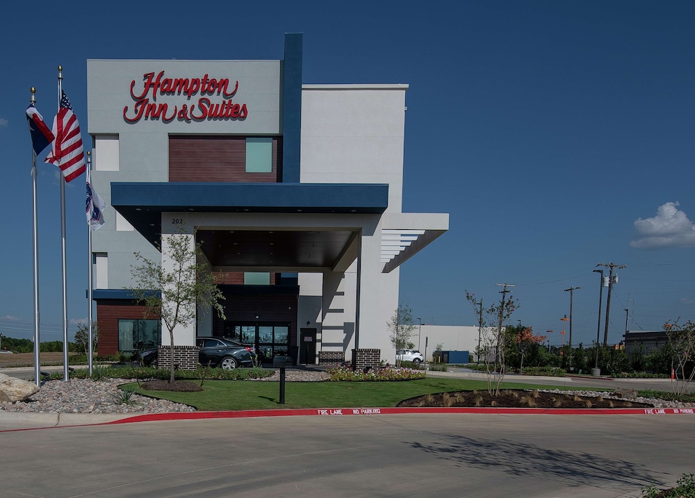 Hampton Inn & Suites Duncanville Dallas - photo 69
