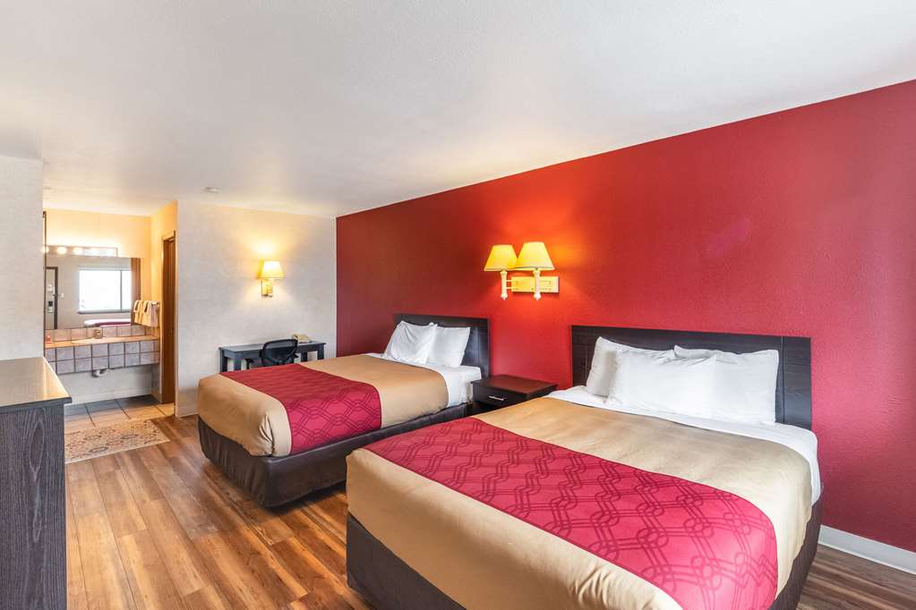 Econo Lodge Fredericksburg - photo 5